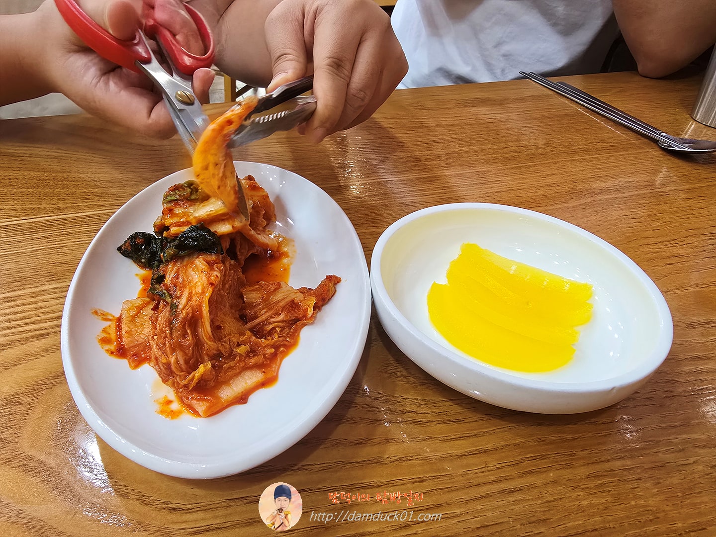 락빈칼국수 반찬