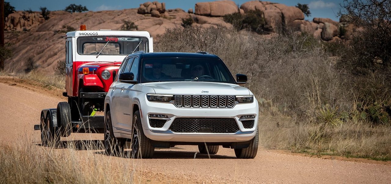 2024 그랜드 체로키 럭셔리와 오프로드의 완벽한 조화