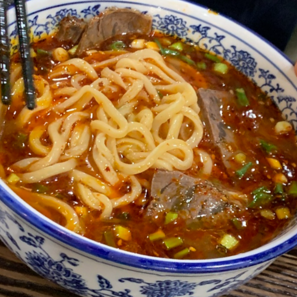 매콤 7번 우육면