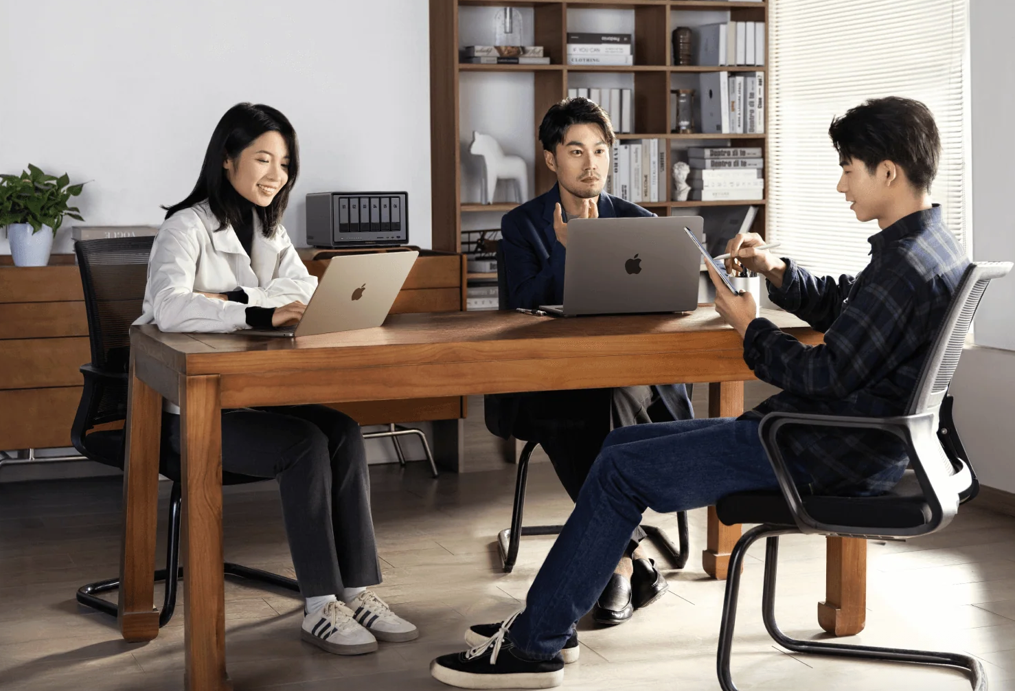 유그린 nas DXP2800&amp;#44; DXP4800 PLUS&amp;#44; DXP6800 PRO 완벽 비교