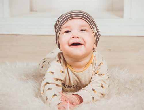 신생아 웃는 시기