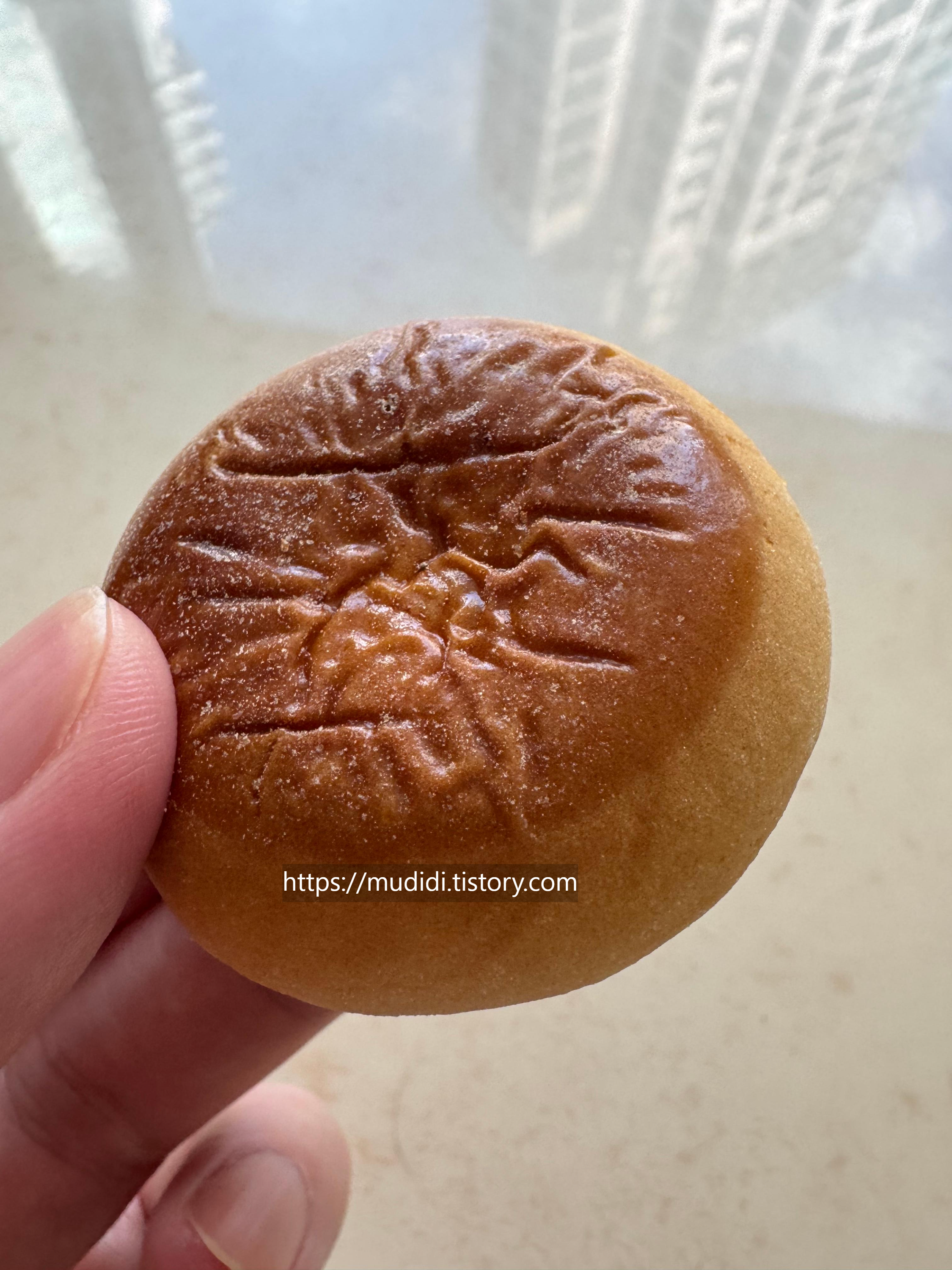 노브랜드에서 구매한 한입쏙 미니 만쥬&amp;#44; 가격과 맛은?