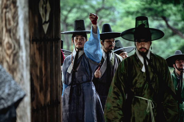 넷플릭스-영화-전&amp;#44;란-박정민-스틸컷