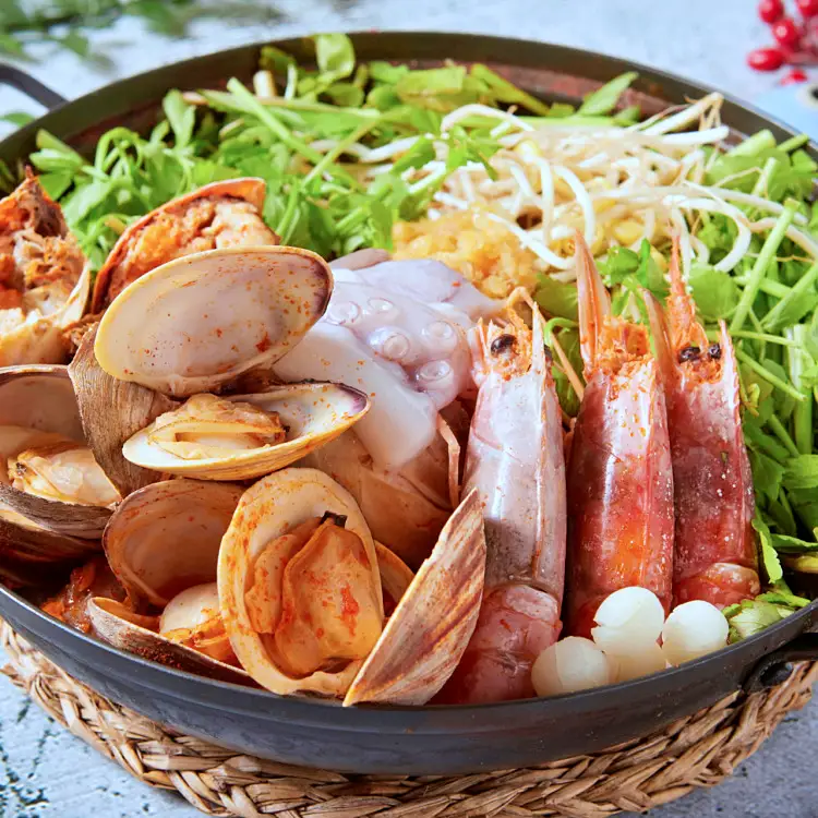 투데이 맛있는 메뉴 닭해물탕, 누른 닭 구이 맛있는 식당 추천 부산 명지 국제신도시 맛집