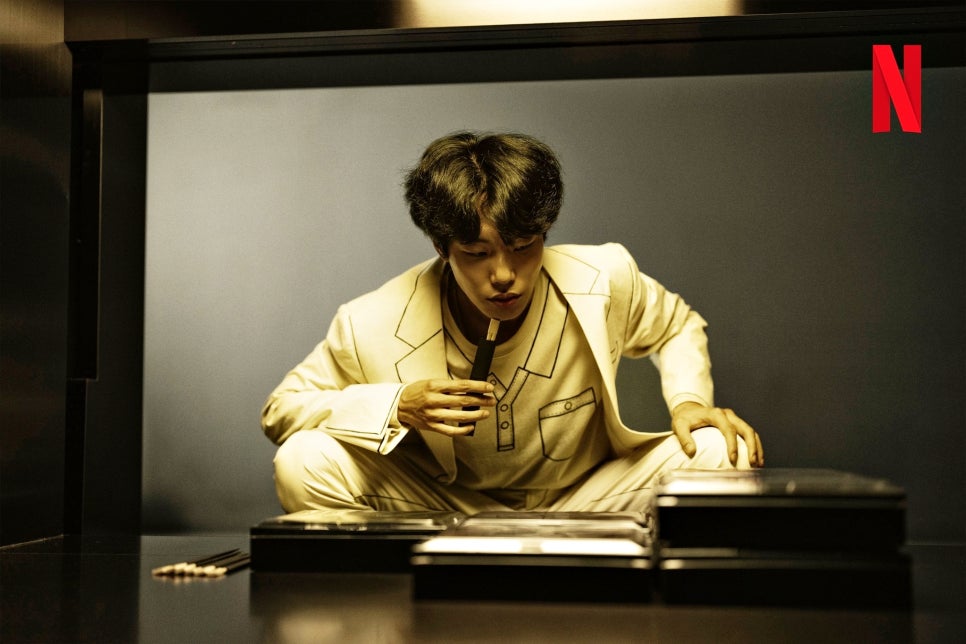 넷플릭스 시리즈 더 에이트쇼 결말 정보 등장인물 출연진 원작 시즌2 쿠키영상