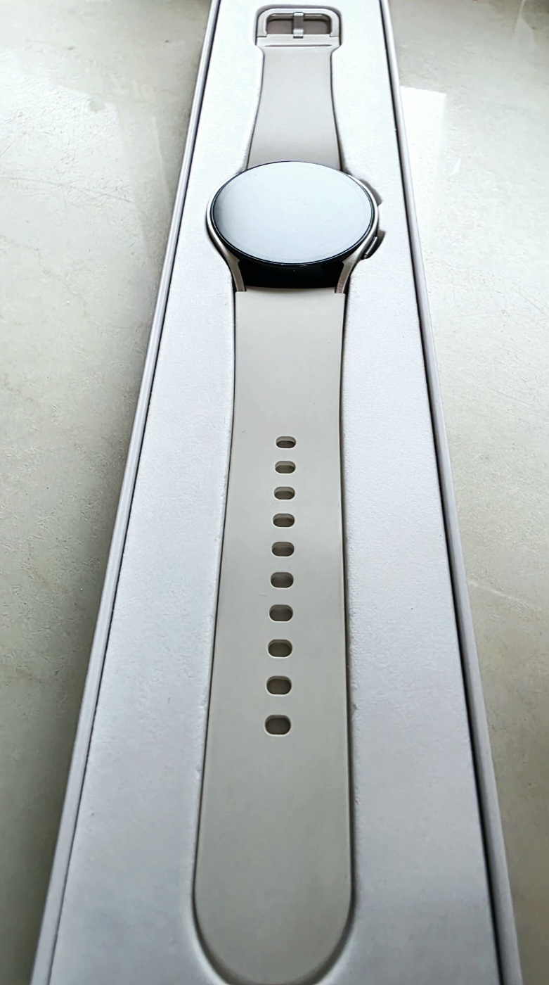 남은-워치는-나눔해야죠.