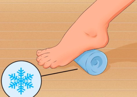 발바닥에 페트병으로 충격을 주는 치료법