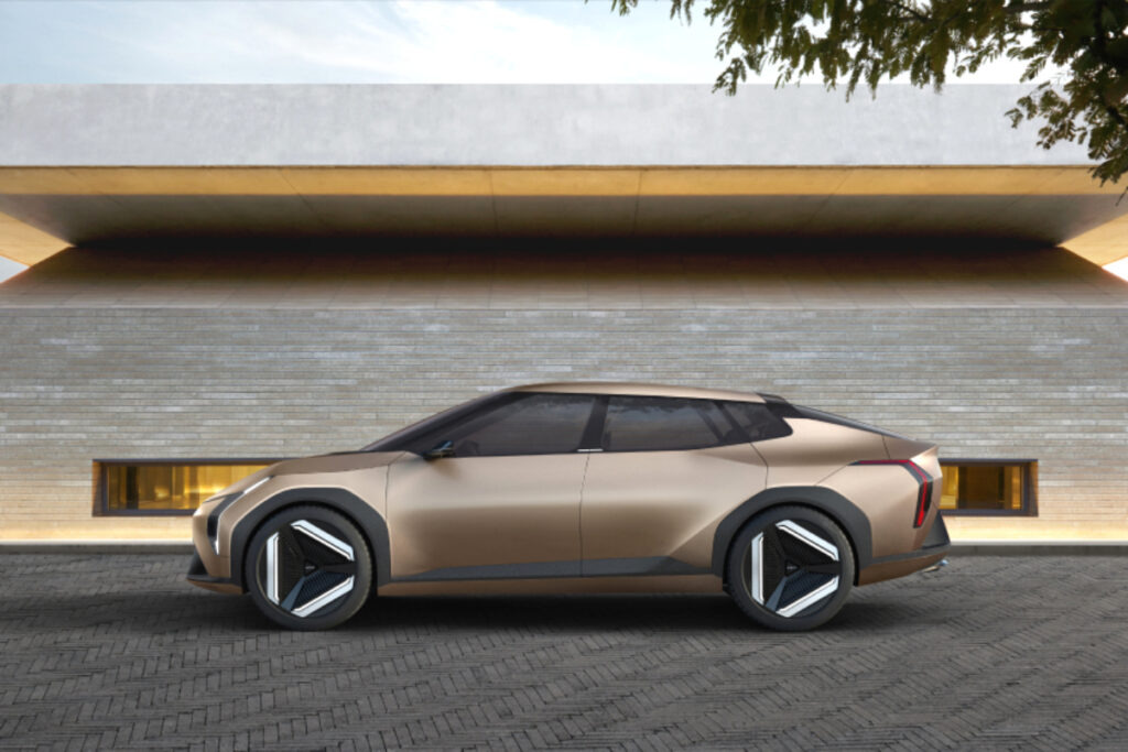 2025 기아 EV4 최신 정보! 가격, 제원, 주행거리까지 완벽 정리