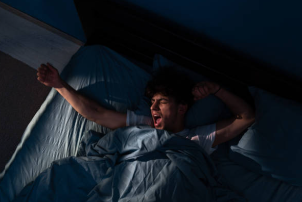 가위 눌리는 원인과 이유, 가위 눌림 증상 및 현상에서 깨는 방법.