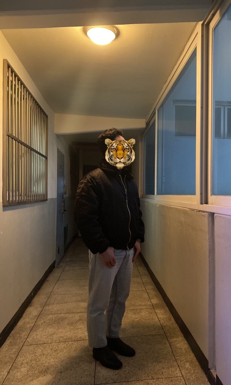 데일리 룩(오뭘입)_알파인더스트리 B-15 항공자켓 블랙 바스틱 목폴라 티셔츠 86로드 청바지 연청 커스텀메이드 소가죽 스퀘어토 지퍼 첼시 부츠 OOTD