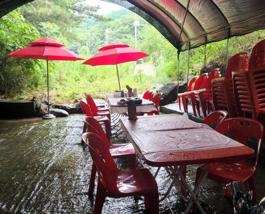 포천 계곡 삼겹살 '은빛호수'