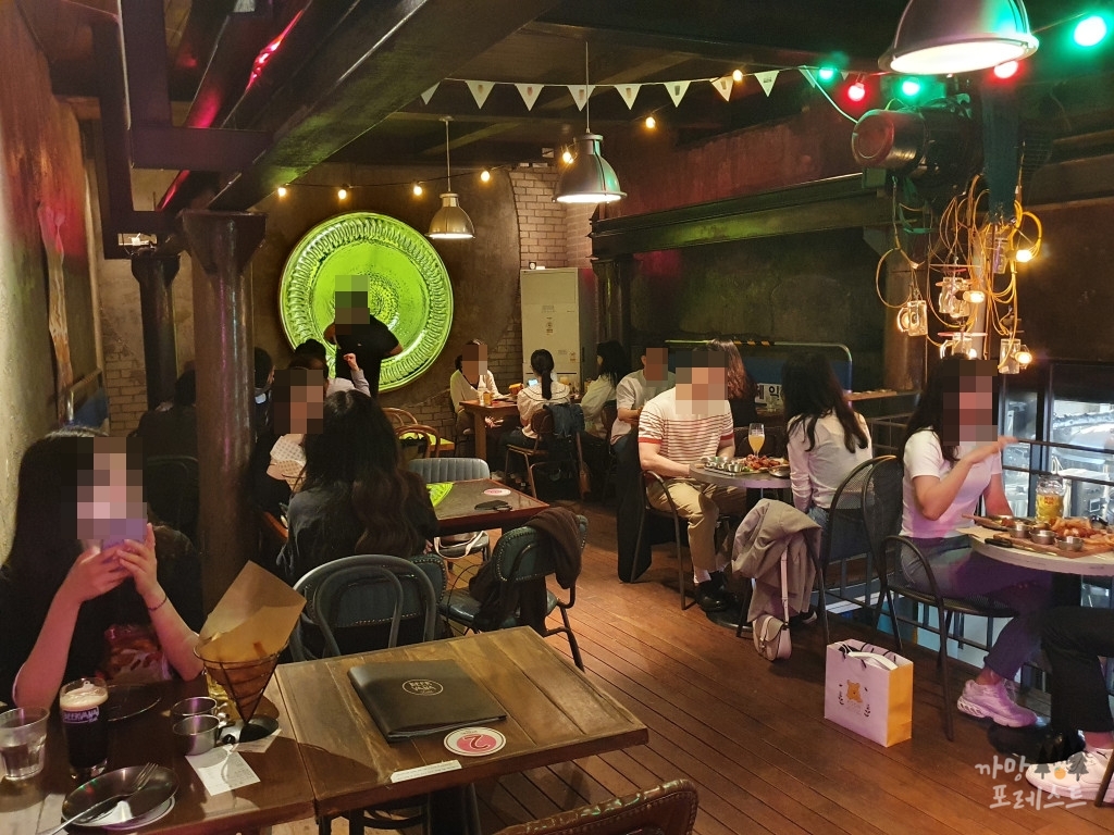 비어바나 실내 1층