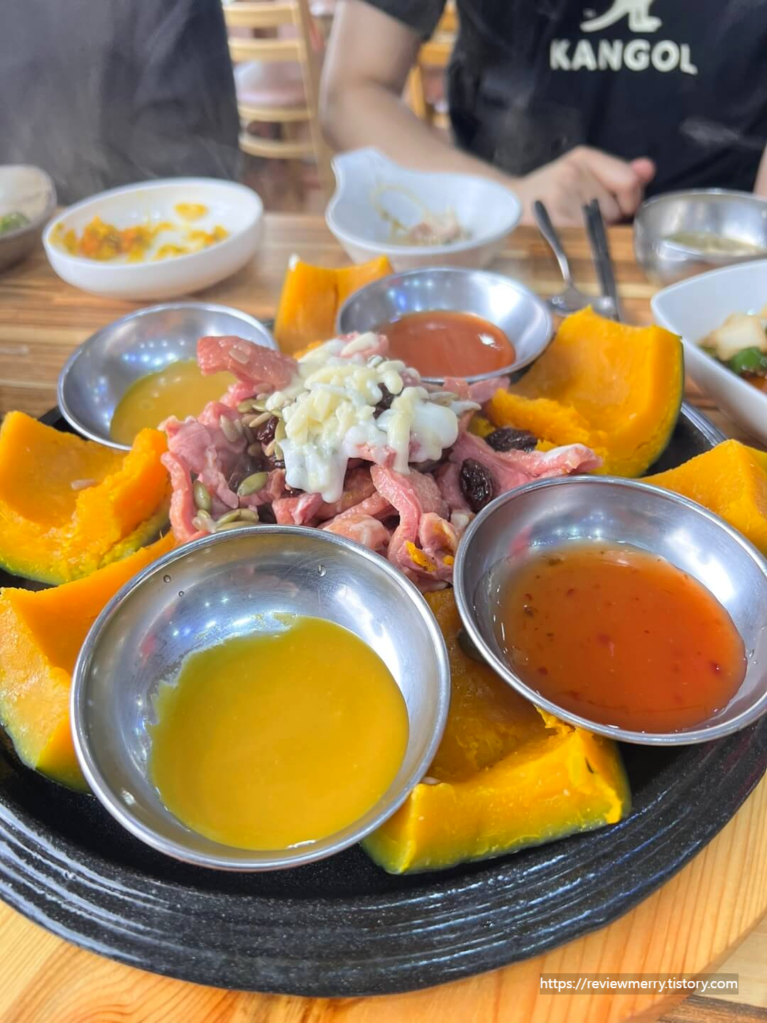 단호박 오리훈제 사진