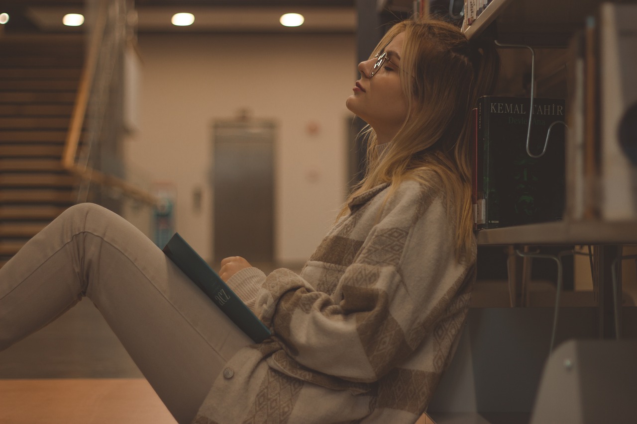 MZ세대가 죽기 전에 꼭 읽어야 할 책 관련 이미지