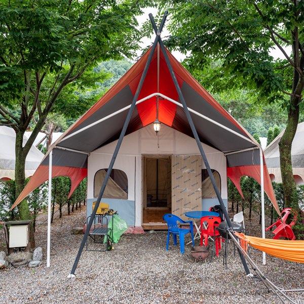 글램핑 텐드 전경