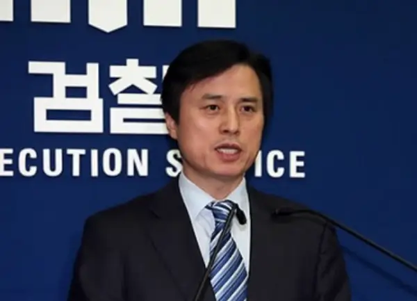 조은석