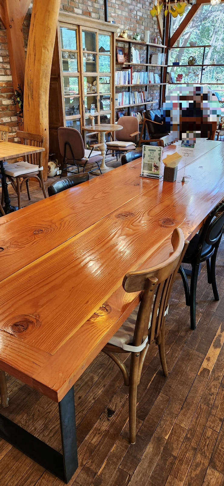 정선 브런치 맛집, 카페 아라미스 실내