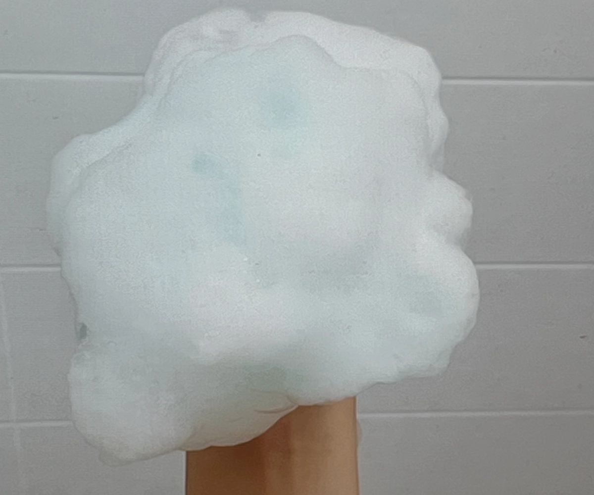 오프온-바디워시-거품-사진