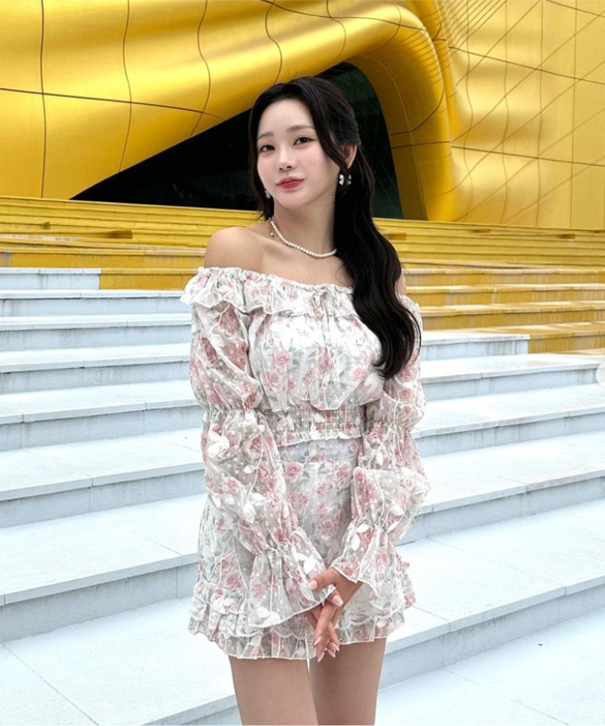 홍지윤, 홍지윤 앨범발매