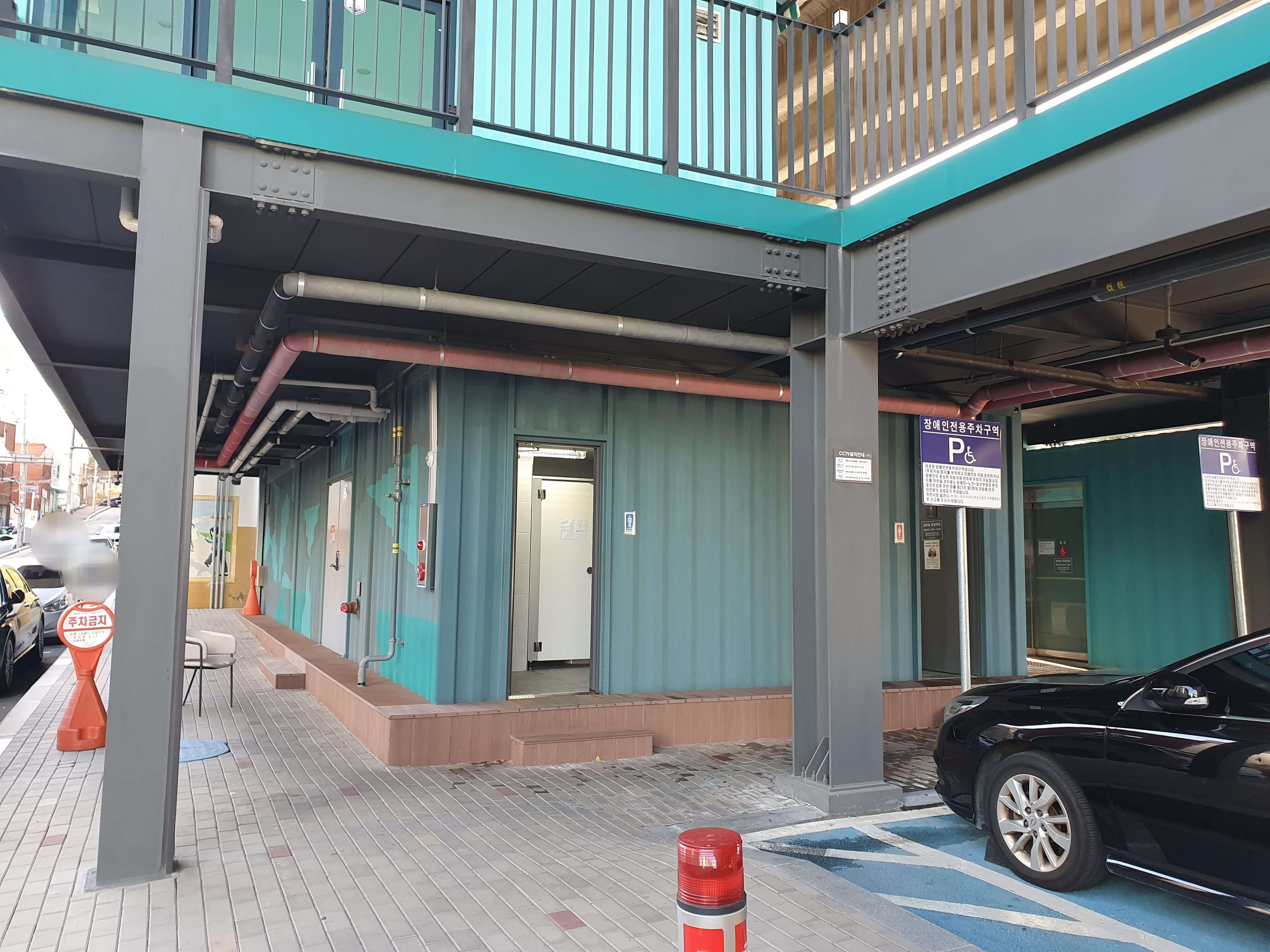 비콘그라운드 부설 시간제 A주차장 화장실