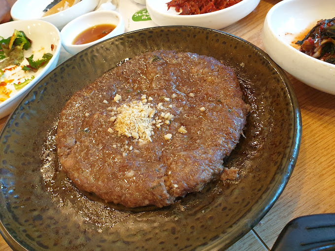 충북 제천 약초밥상 '대보명가' 본점