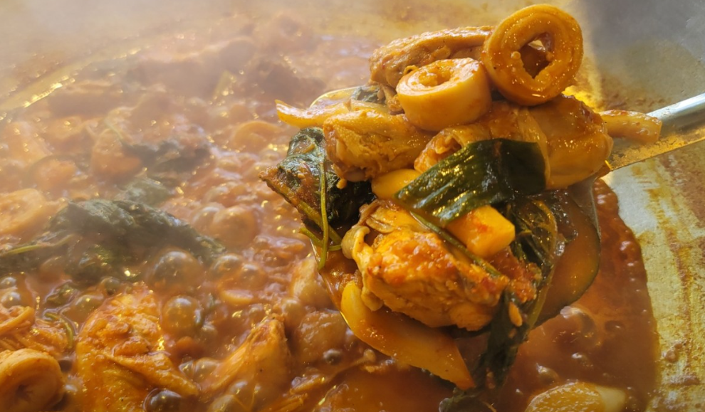 양평 '솥뚜껑 물닭갈비'