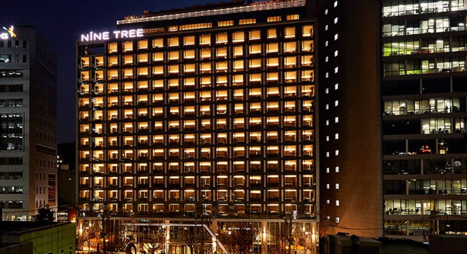 나인트리-프리미어-호텔-명동2-야경(2)