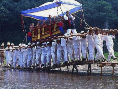 초상 장례,상복입은꿈 관련된 꿈해몽