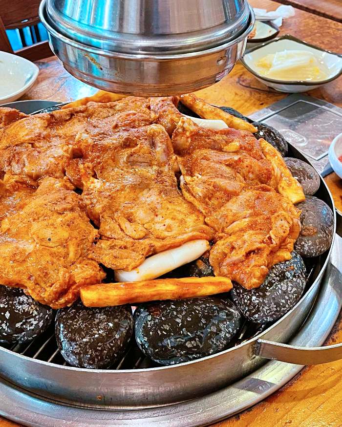 생생정보마당 가평 청평 조약돌 숯불 닭갈비 맛집