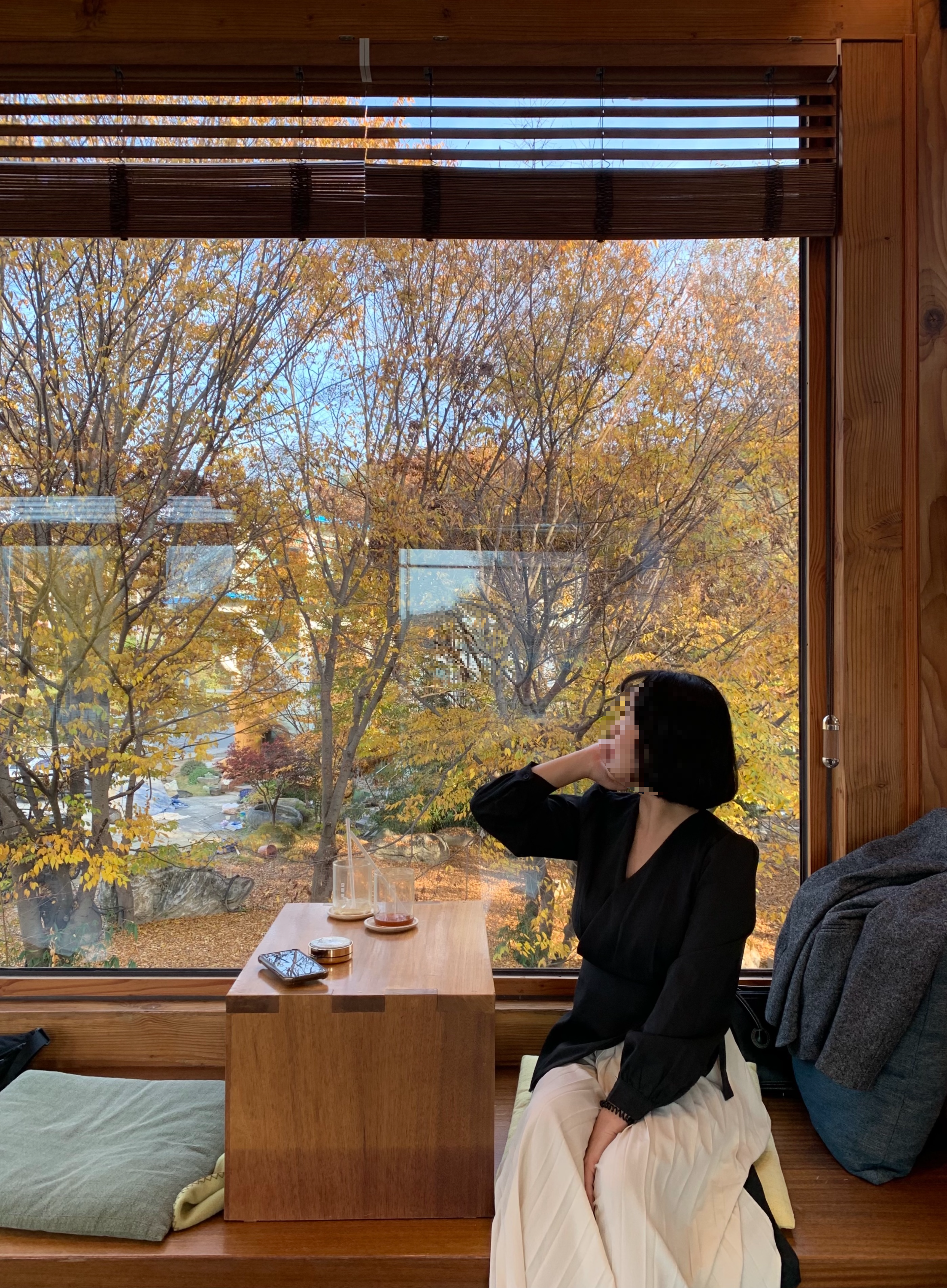 2층창가자리