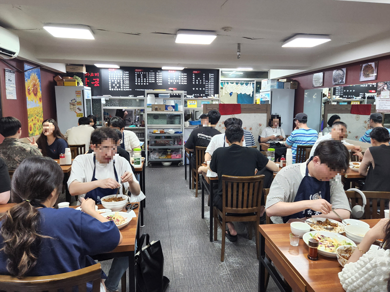 중화요리_팔공_실내