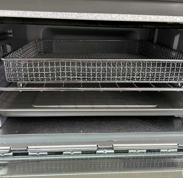 쿠진아트 에어프라이어 내부 바스켓