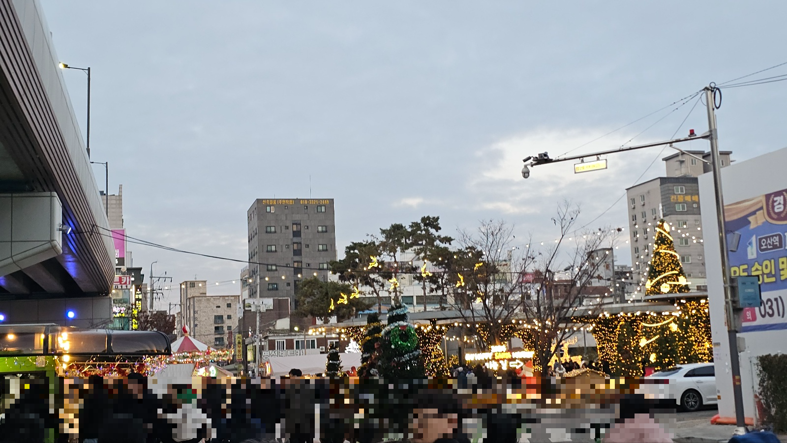 오산시의 미리 메리 크리스마스 '오! 해피 산타 마켓'-In Osan: Oh! Happy Santa Market