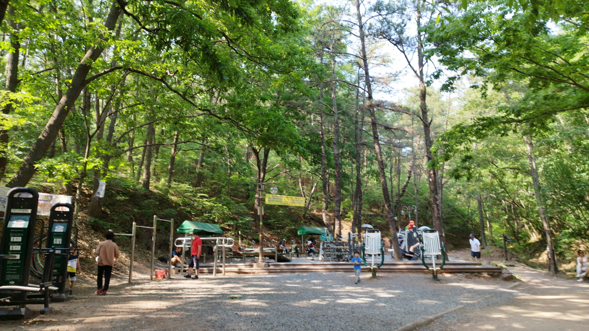 함지산 체육시설