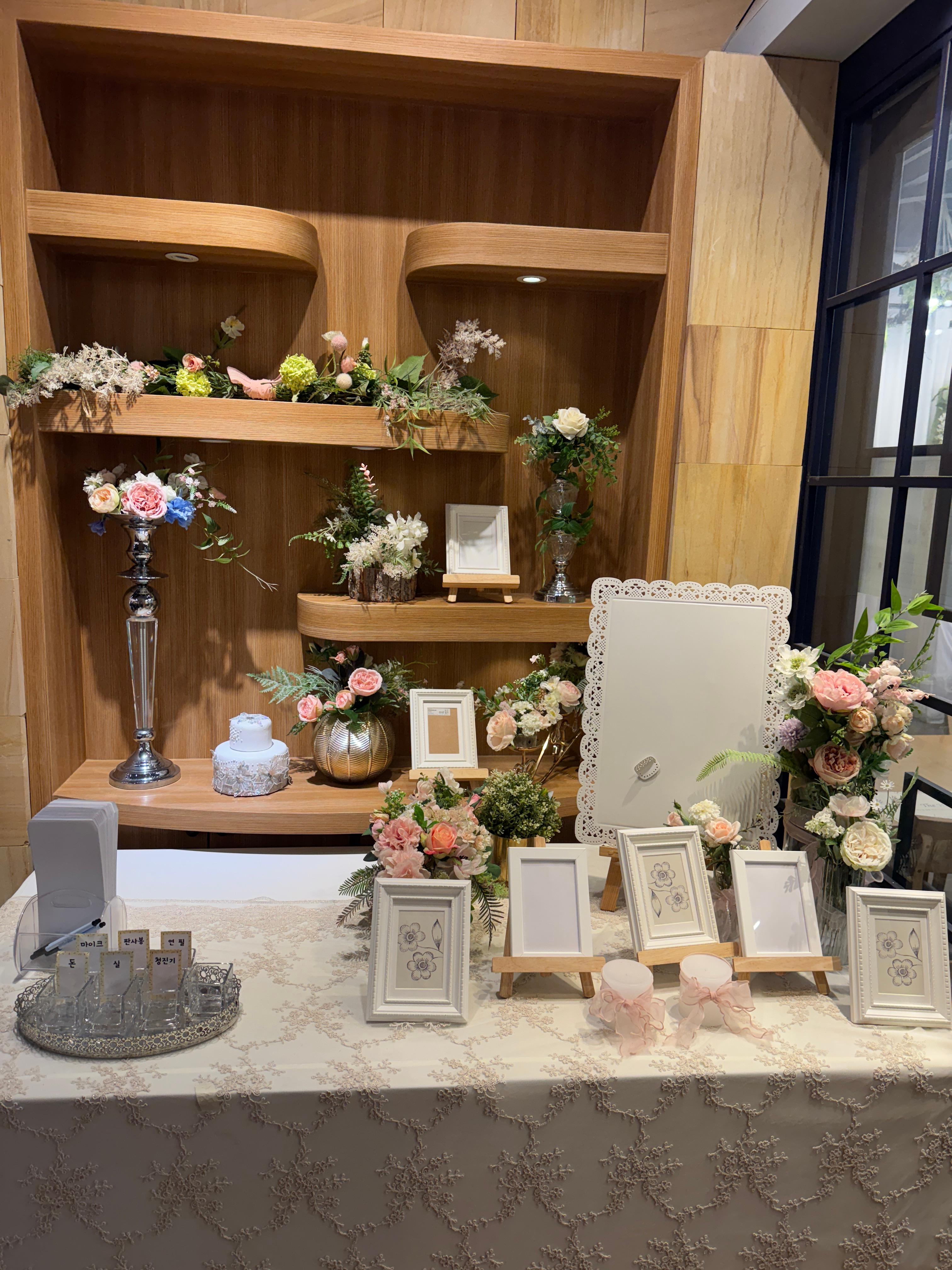 돌잔치 입구 세팅하기 전 사진