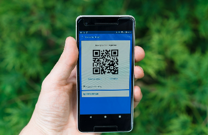 현금의 종말이 불러올 세대 간 소비 격차: X세대·MZ세대·알파세대의 돈 감각 비교