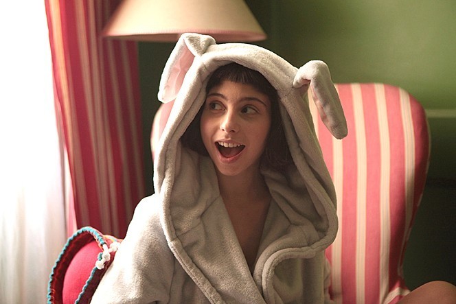 토끼 옷을 입은 마르타의 모습