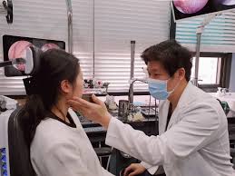 목에 이물감 느껴지는 증상