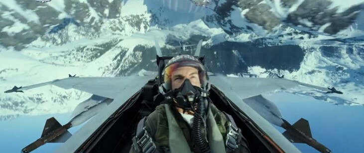 탑건: 매버릭 전투기 전술 훈련중인 모습