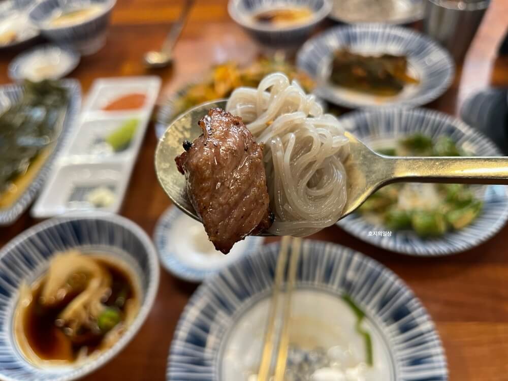 수원 숙성 고기 맛집 영포화로 영통점 - 육쌈냉면 조합