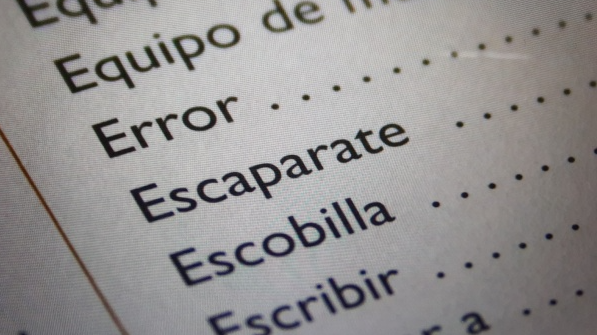 영어-단어가-쓰여있는-모습