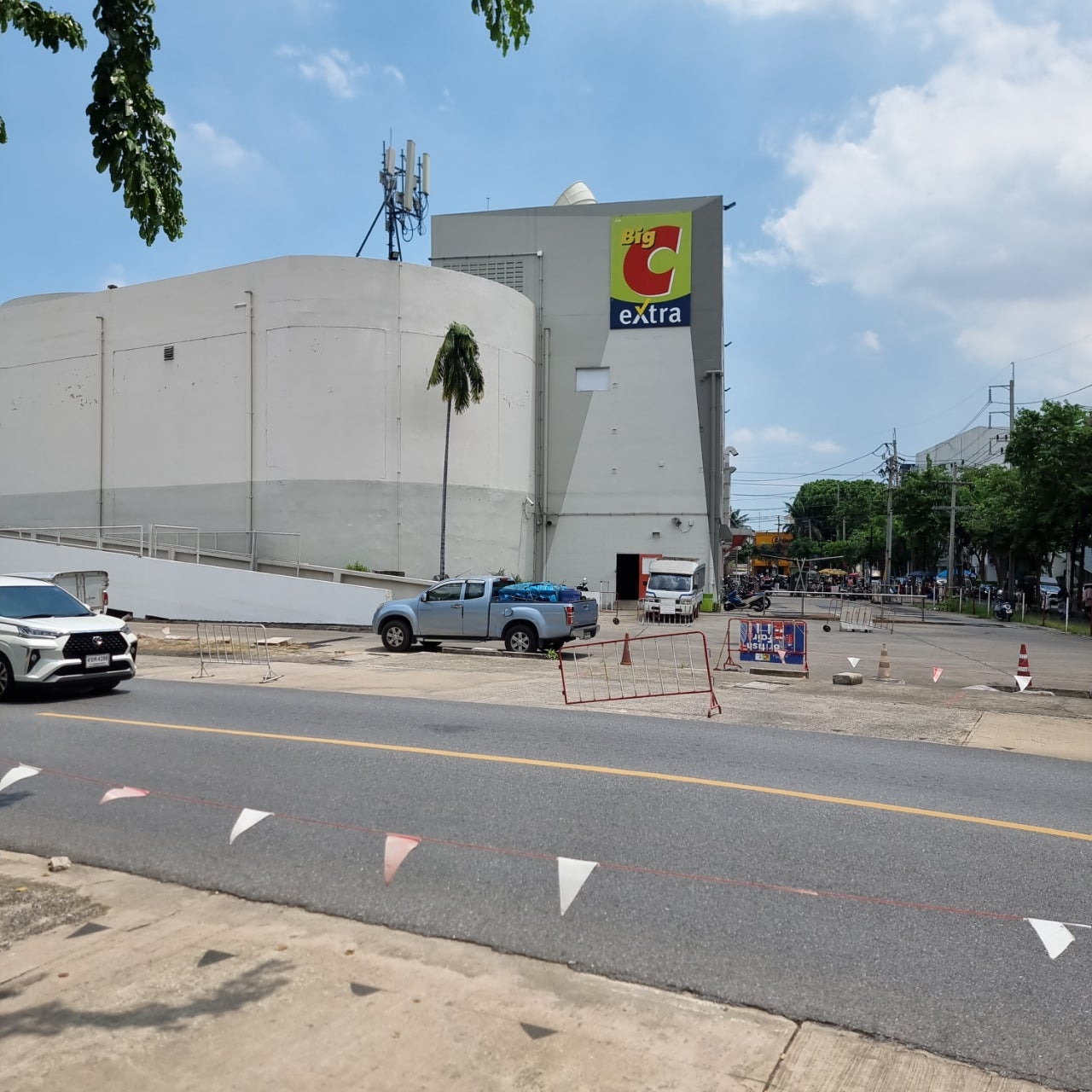 빅씨 마트 프롬퐁