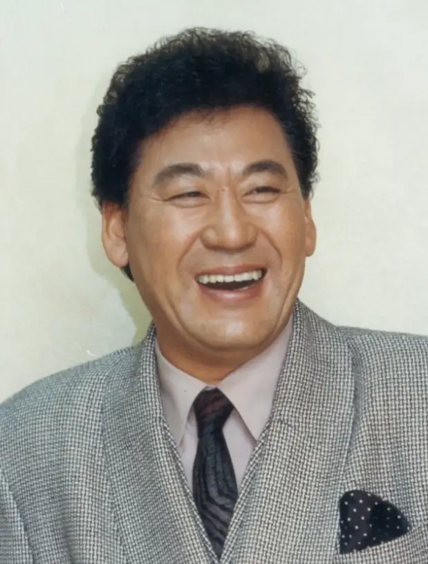 가수 현철