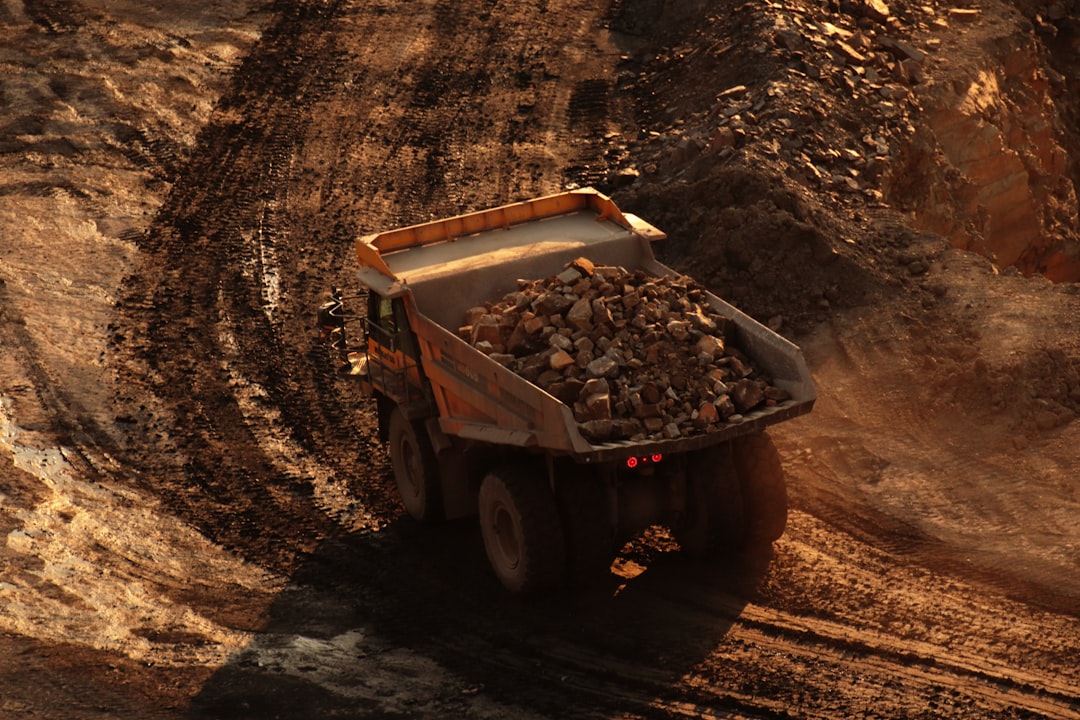 Dump truck