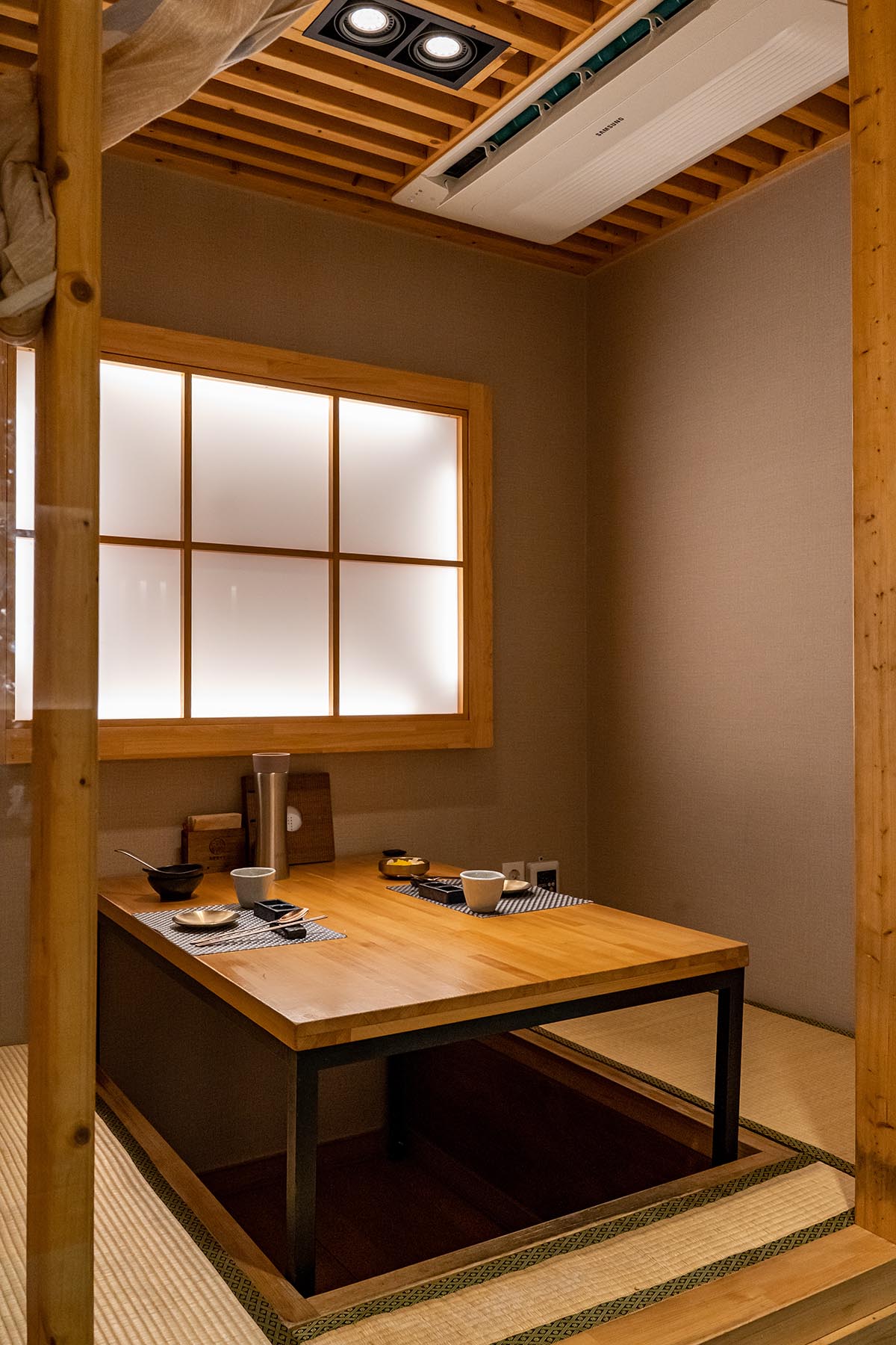 초밥정식당 내부