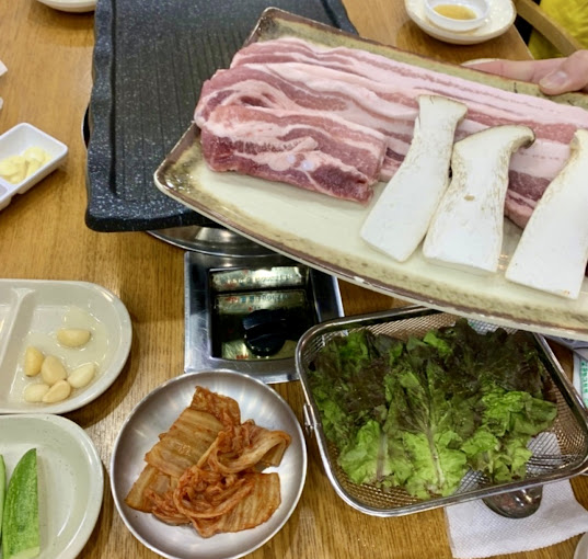 광명 두루치기 고기집 '돼지집'