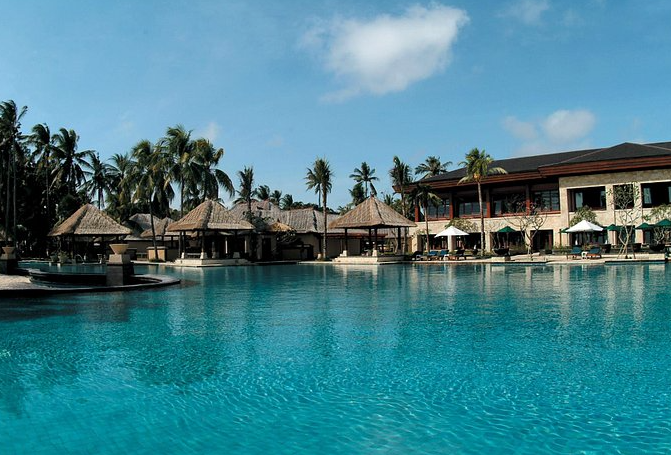 파트라 발리 리조트 수영장