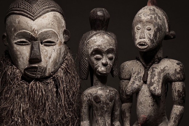 고대 유물과 방사선의 관계