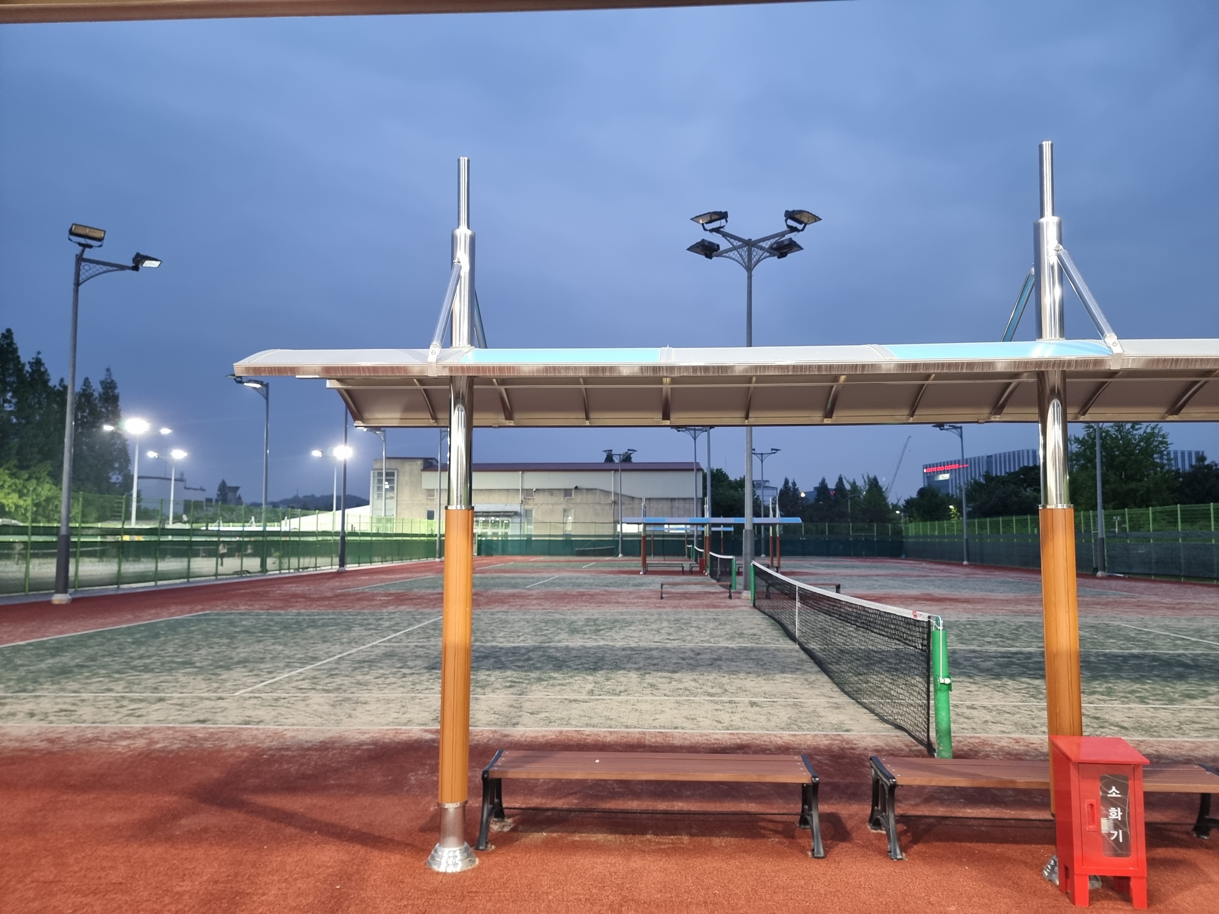 서남물재생센터 테니스장 인조잔디코트