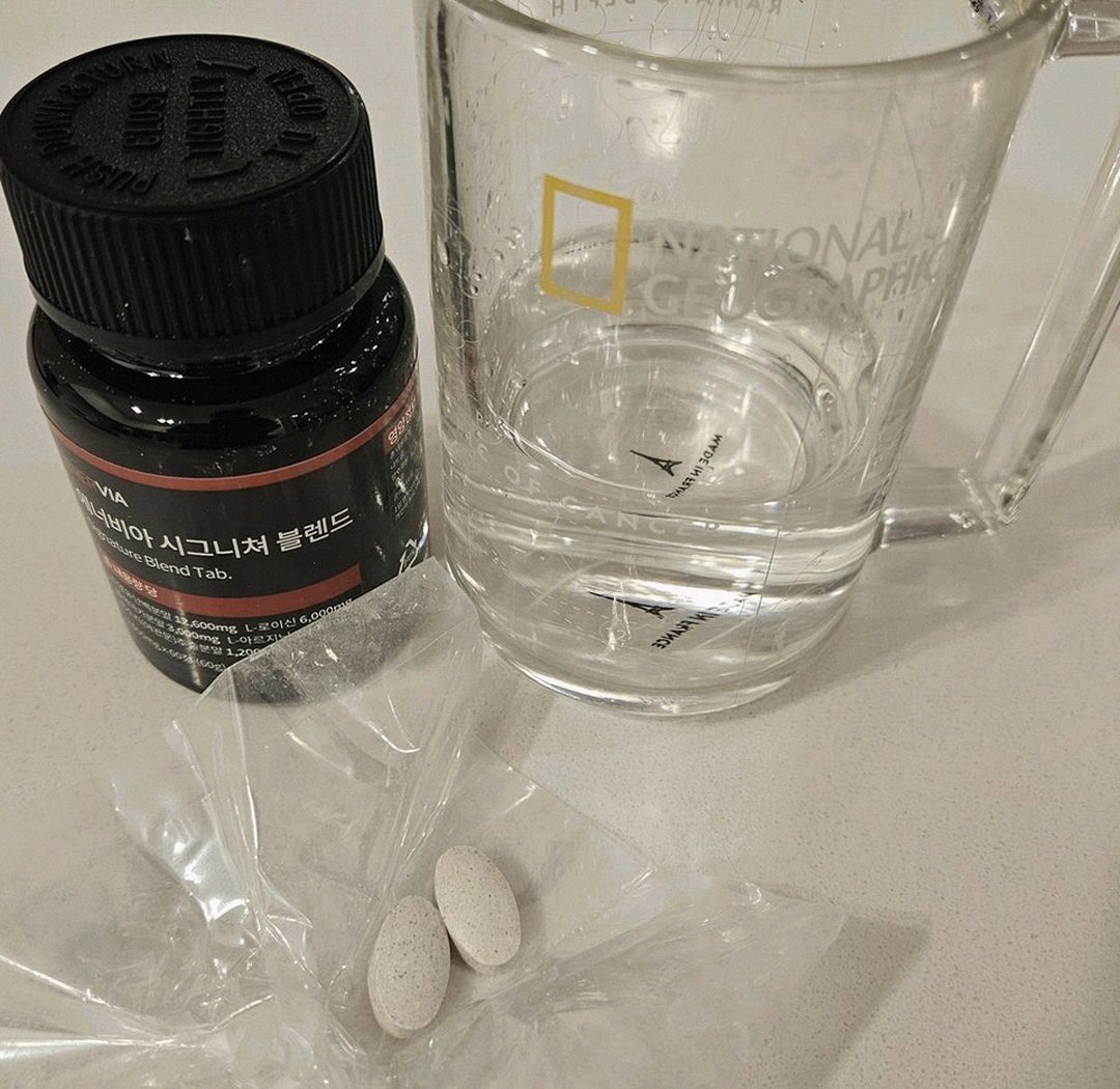 enervia tablets on palm size comparison
